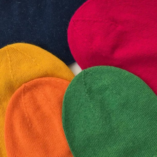 THE EVERYDAY CASHMERE HAT