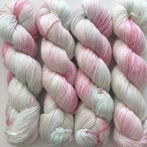 POSH  Japansk Kirsebrtre i Blomst