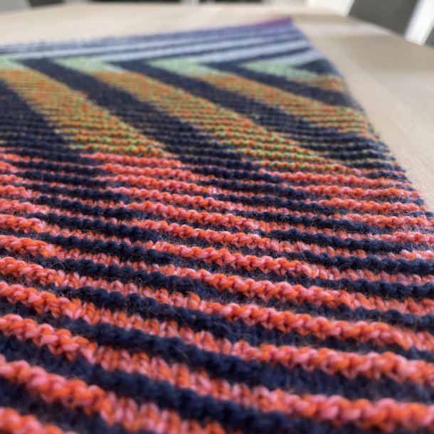 SHADOW LIFE Shawl