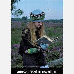 SHETLAND SHAWL, TAM AND GAUNTLETS (stort sja, lue og pulsvarmere)