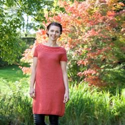 I SKOVENS DYPE STRIKKE RO