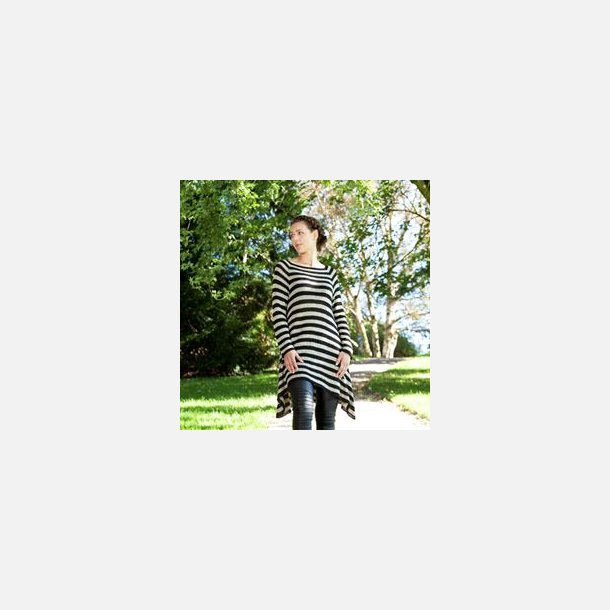 I SKOVENS DYPE STRIKKE RO